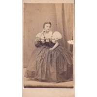 Schmidt V[ilmos]: (ismeretlen) nő