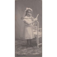 Horn Mór: elsőáldozó kislány Horn Mór: elsőáldozó kislány